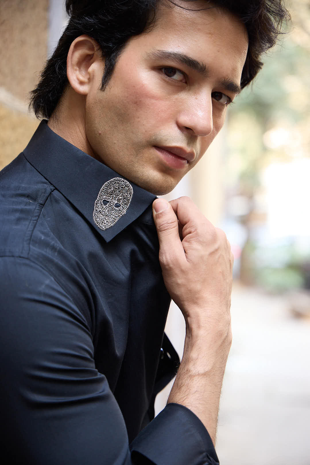 Embroidered Skull Collar Shirt